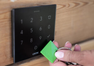 Zutritt ins Smart Home via NFC oder Code
